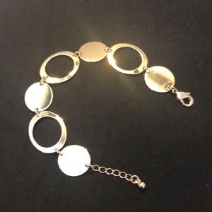 New! Penelope Ann Gold Circles Bracelet